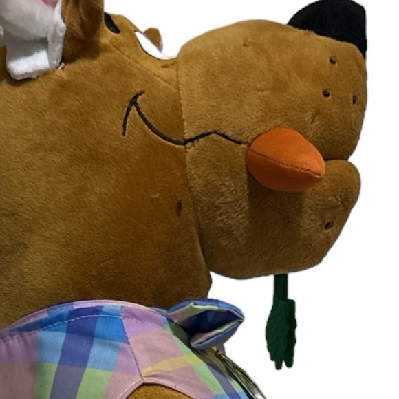 Scooby Doo Bunny Easter Greeter - Picture 12 of 16